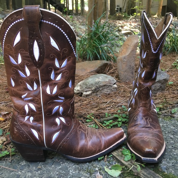 Ariat Shoes - Ariat Women’s Cowboy Boots 8.5